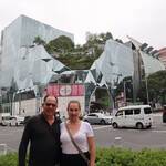 A Brazilian couple ate lunch at restaurant for salaryman.