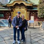 Active American couple enjoyed Ueno area.